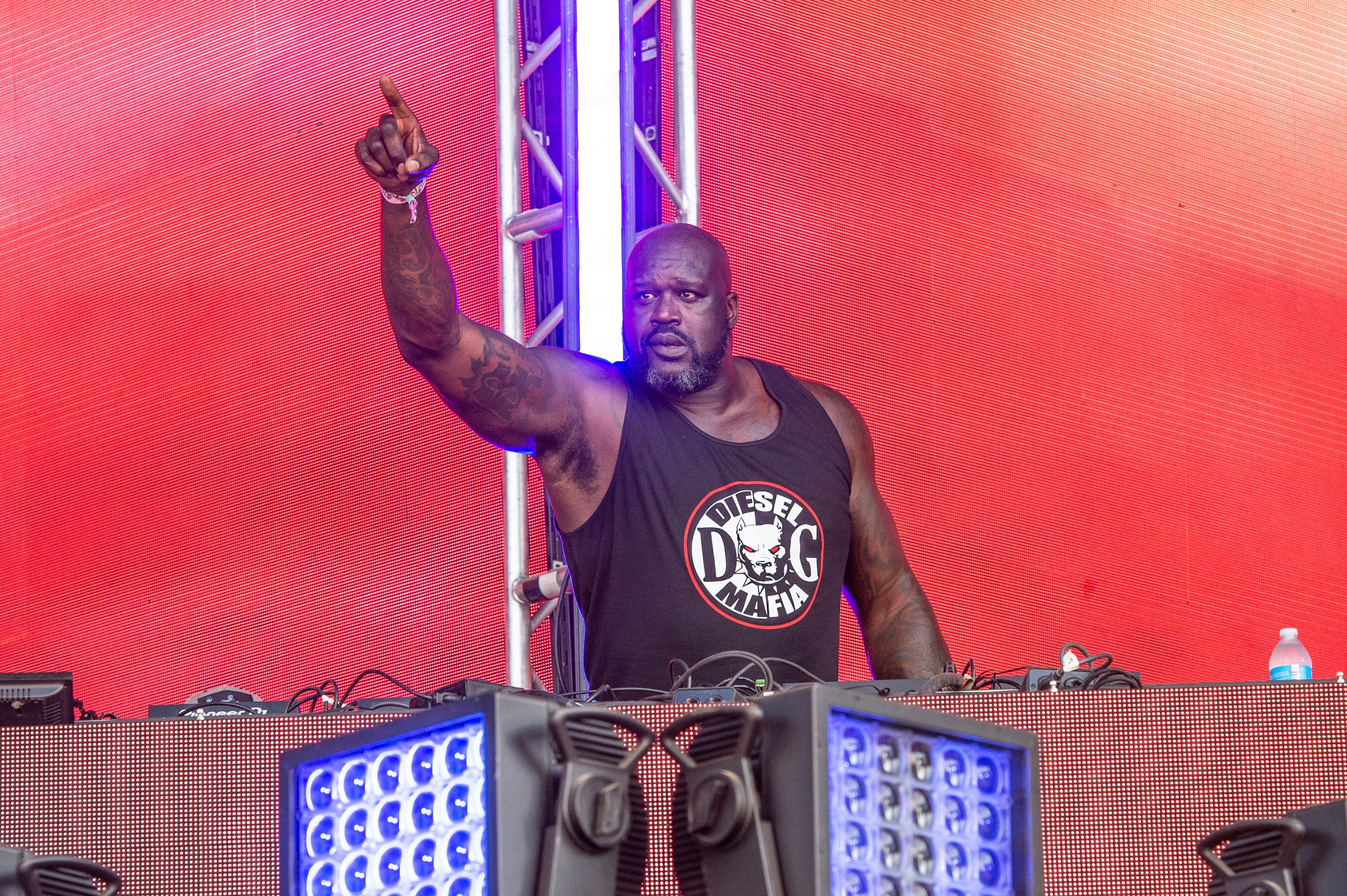 Shaquille O'Neal will perform at Kauffman Stadium - Vimarsana News