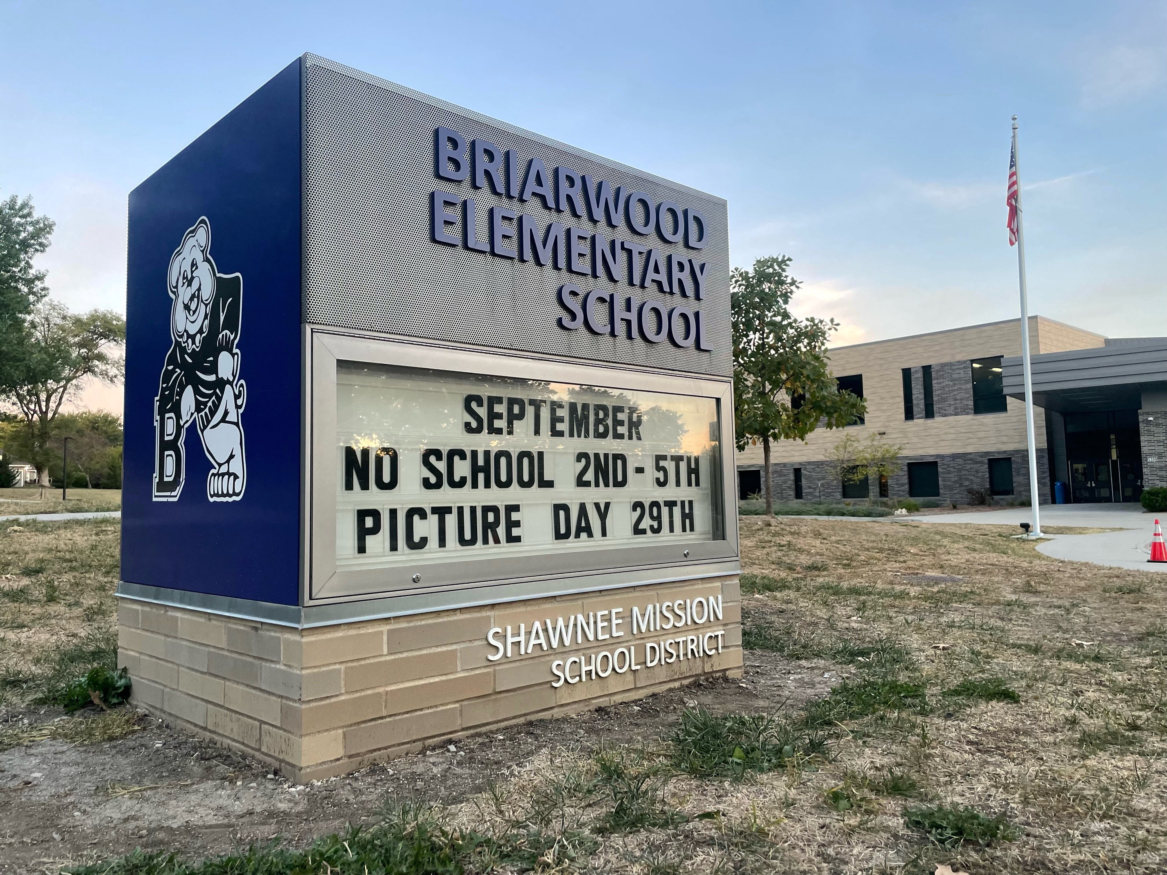 2 Shawnee Mission elementary schools closed Tuesday - Vimarsana News
