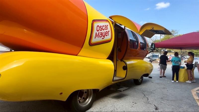 KANSAS CITY, Mo. -- The first stop for the rebranded Oscar Mayer Wienermobile is a Hy-Vee...