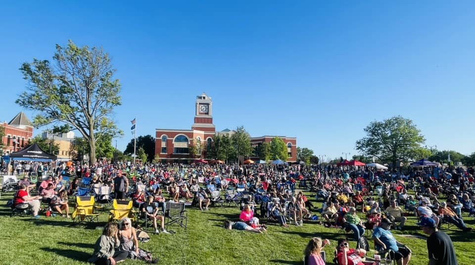 Olathe Fourth Fridays opens season with largest event ever attended by 6K - Vimarsana News