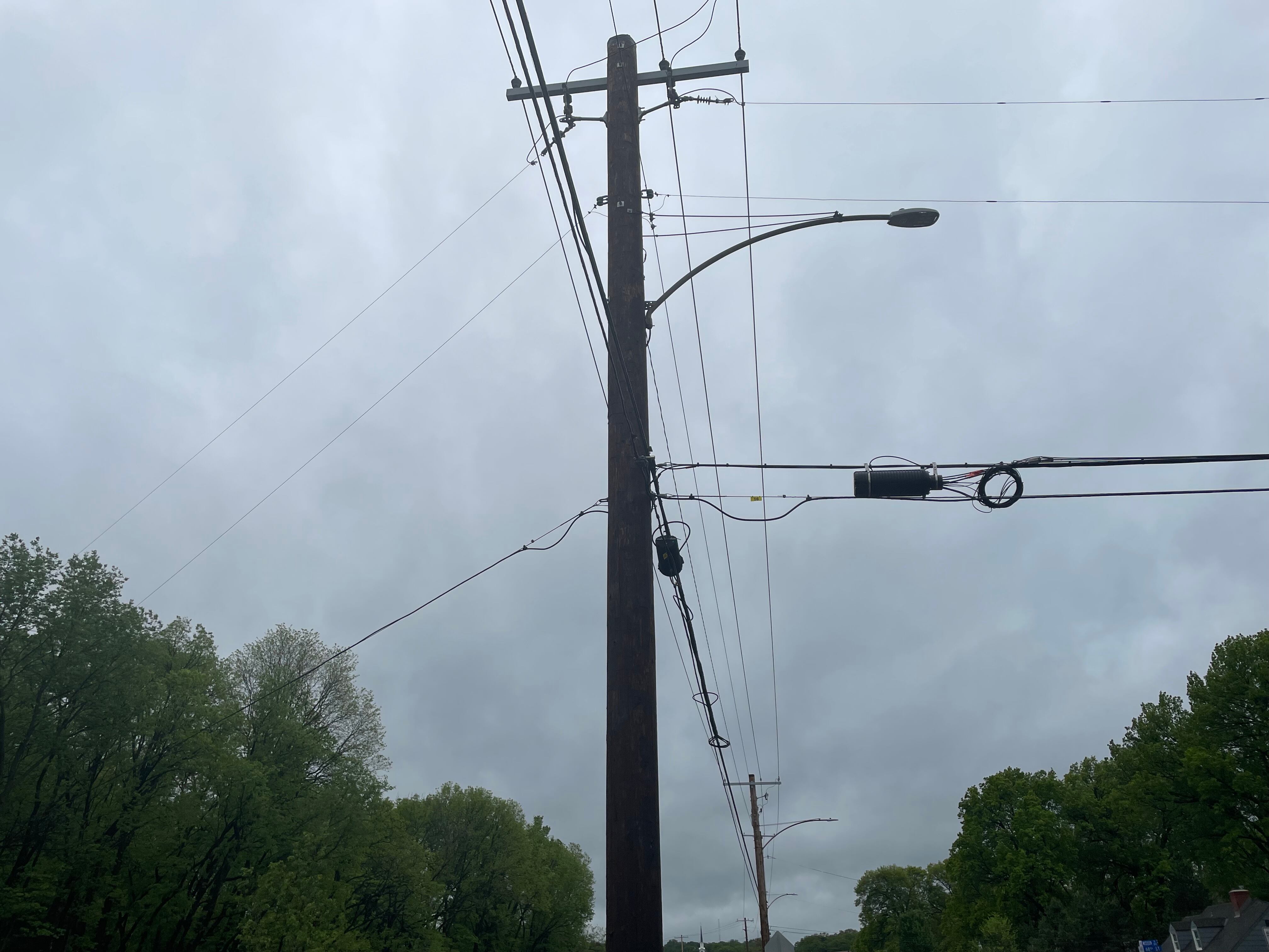 Thousands without power in Kansas City area as overnight storms blow through - Vimarsana News