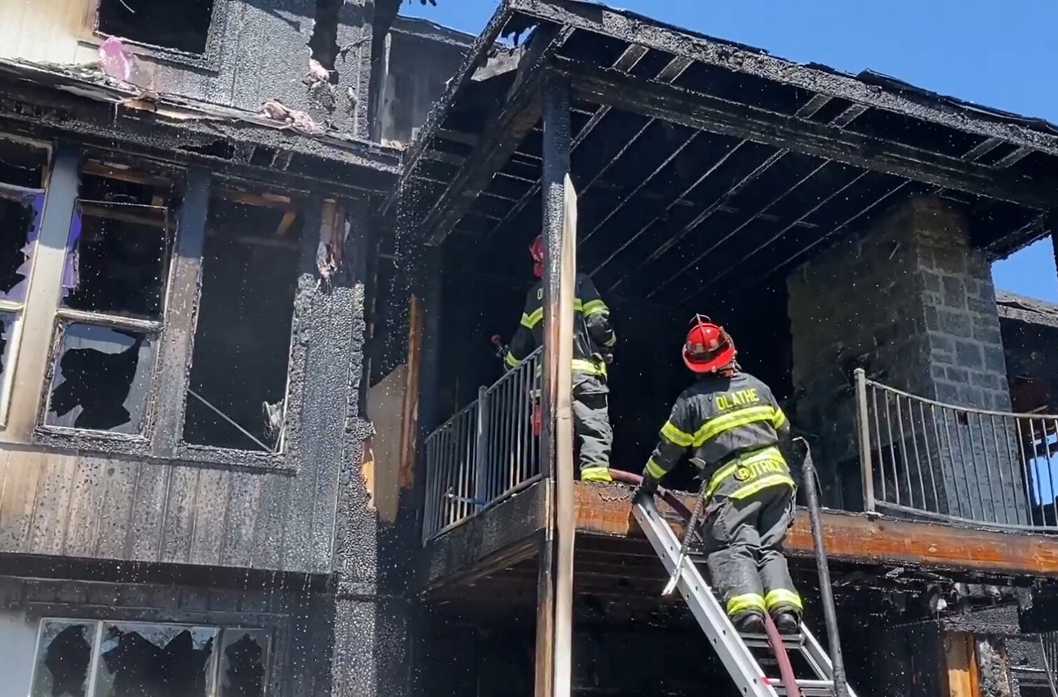 Morning blaze destroys Olathe home as family able to flee to safety - Vimarsana News