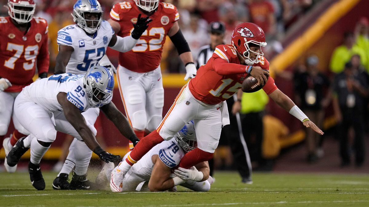 Lions spoil Chiefs' celebration of Super Bowl title by rallying for a 21-20 win in the NFL's opener